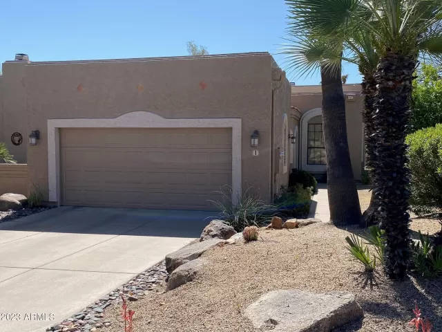 MLS: 6516306 Condo For Sale