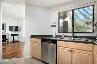 Photo #6: 6516322 Listing