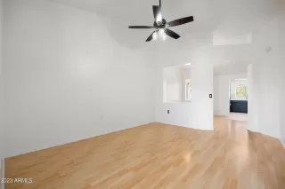 Photo #5: 6516340 Listing