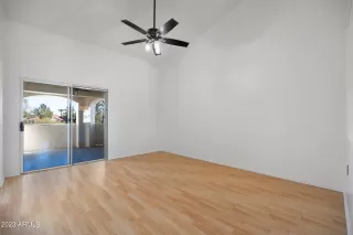 Photo #6: 6516340 Listing