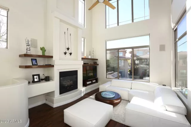 MLS: 6516400 Condo For Sale