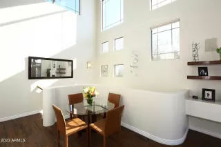 Photo #4: 6516400 Listing