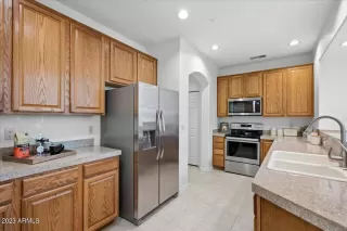 Photo #6: 6516464 Listing