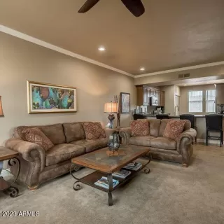 Photo #5: 6516471 Listing