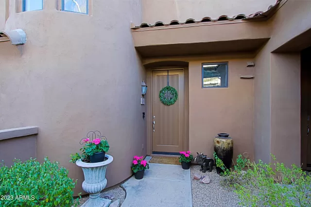 MLS: 6516550 Condo For Sale