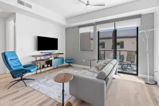 Photo #1: 6516616 Listing