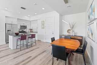 Photo #4: 6516616 Listing