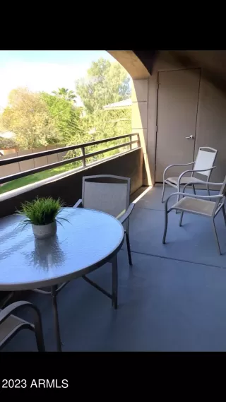 Photo #6: 6516820 Listing