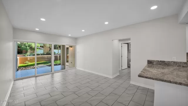 MLS: 6516997 Condo For Sale