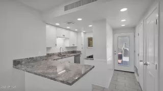 Photo #1: 6516997 Listing