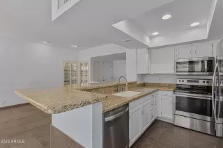 Photo #2: 6517302 Listing 