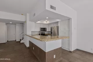 Photo #3: 6517302 Listing 