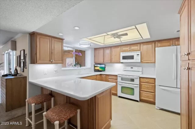 MLS: 6517323 Condo For Sale