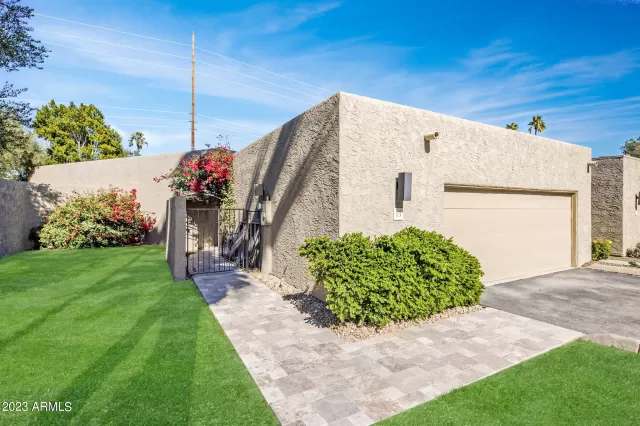 MLS: 6517492 Condo For Sale