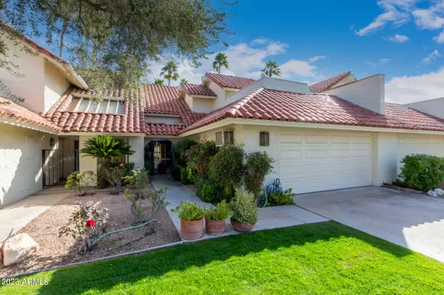 MLS: 6517856 Condo For Sale