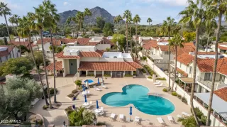 Photo #2: 6517856 Listing