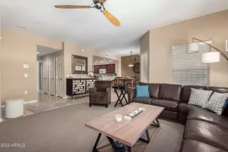 Photo #4: 6517883 Listing