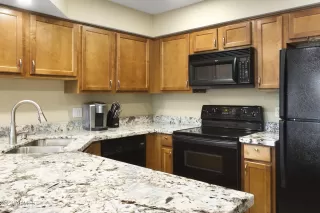 Photo #4: 6517887 Listing 