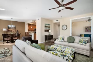 Photo #3: 6517977 Listing