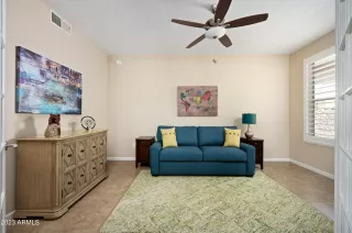 Photo #6: 6517977 Listing