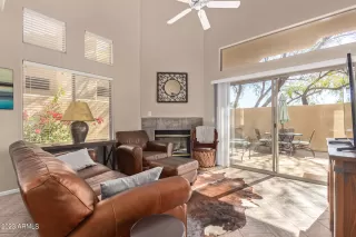 Photo #3: 6517993 Listing