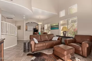 Photo #6: 6517993 Listing