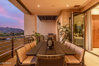 Photo #5: 6518003 Listing