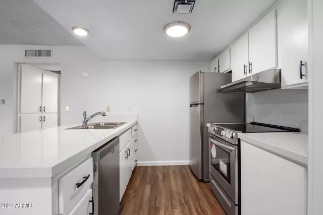 MLS: 6518119 Condo For Sale