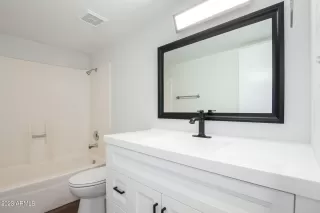 Photo #3: 6518119 Listing