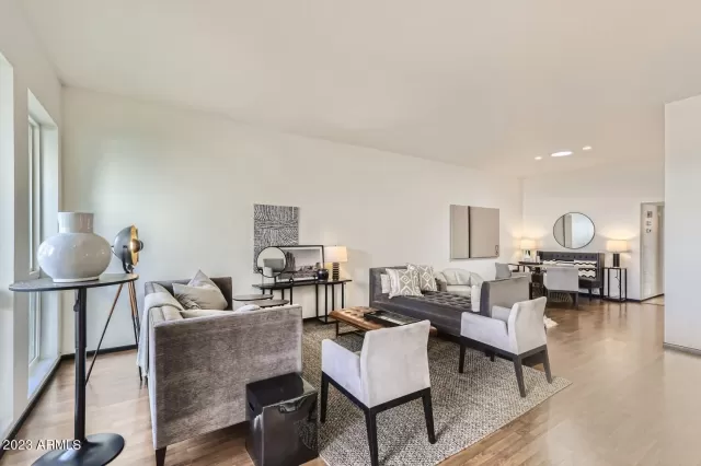 MLS: 6518129 Condo For Sale