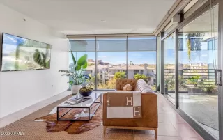 Photo #4: 6518157 Listing