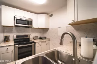 Photo #6: 6518234 Listing