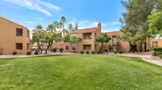 Photo #2: 6518259 Listing 