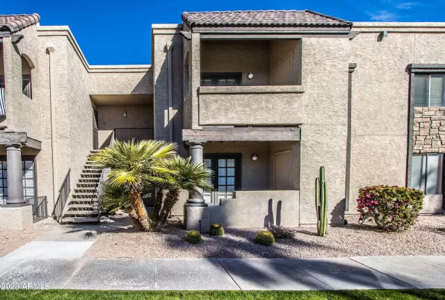 MLS: 6518296 Condo For Sale