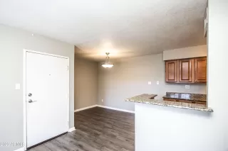 Photo #3: 6518296 Listing