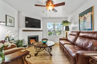 Photo #2: 6518302 Listing 