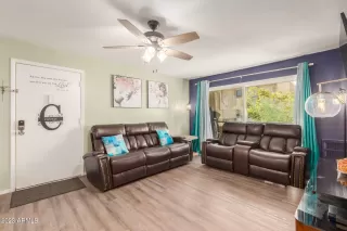 Photo #2: 6518593 Listing