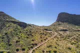 Photo #2: 6518811 Listing 