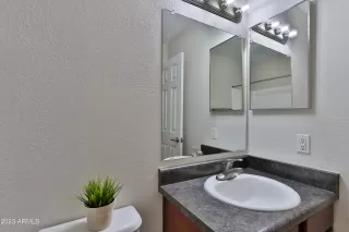 Photo #3: 6518849 Listing