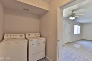 Photo #5: 6518849 Listing