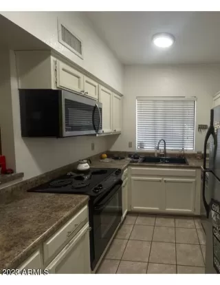 Photo #2: 6518885 Listing