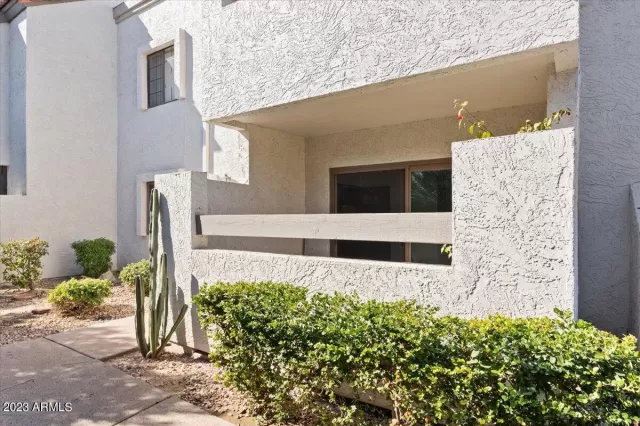 MLS: 6518934 Condo For Sale