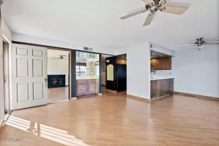 Photo #6: 6518934 Listing 