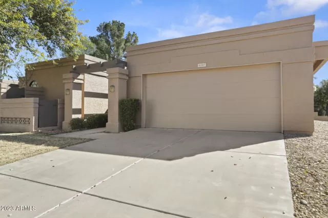 MLS: 6519088 Condo For Sale