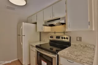 Photo #3: 6519096 Listing