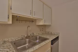 Photo #4: 6519096 Listing