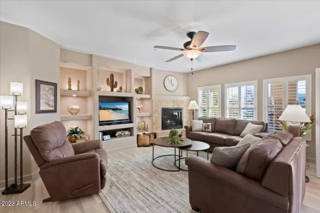 MLS: 6519143 Condo For Sale