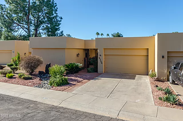 MLS: 6519400 Condo For Sale