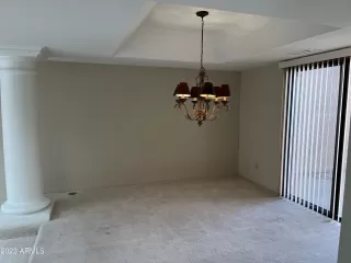 Photo #5: 6519759 Listing