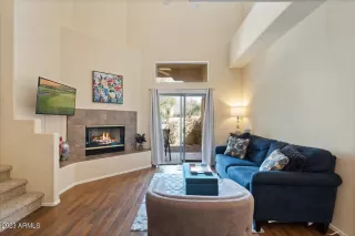 Photo #2: 6519799 Listing